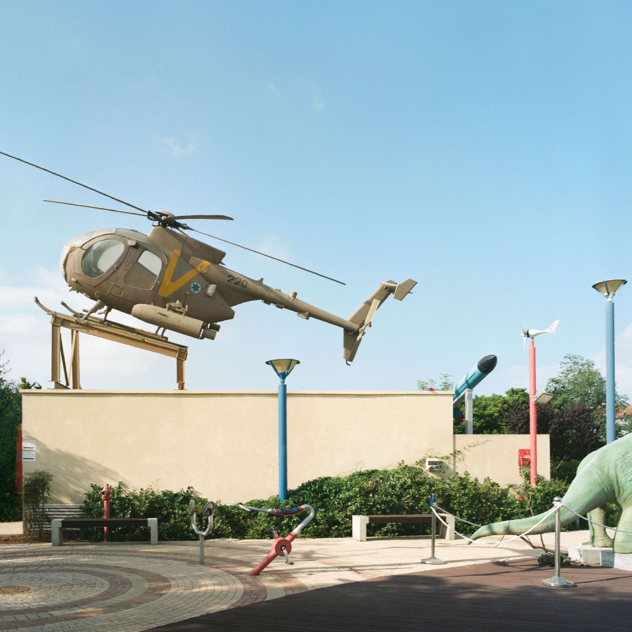 MD 500 military helicopter